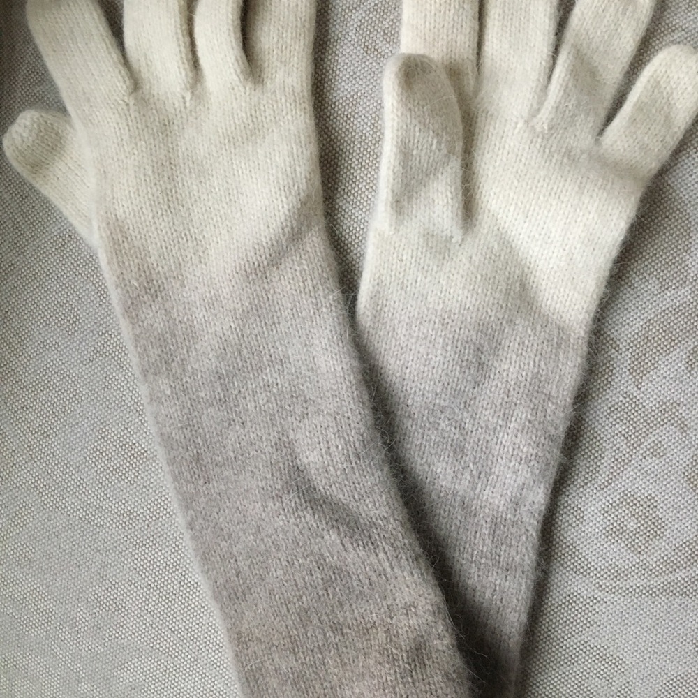 Gloves - Picture 5 of 6